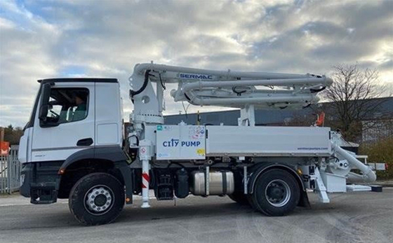 Camion articulé par 56m supérieur de pompe concrète de boom de la marque HB56K