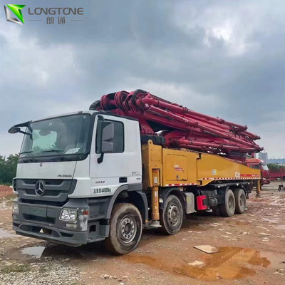 Schwing HB39V a utilisé le camion le camion de pompe que concrète a monté 39 mètres