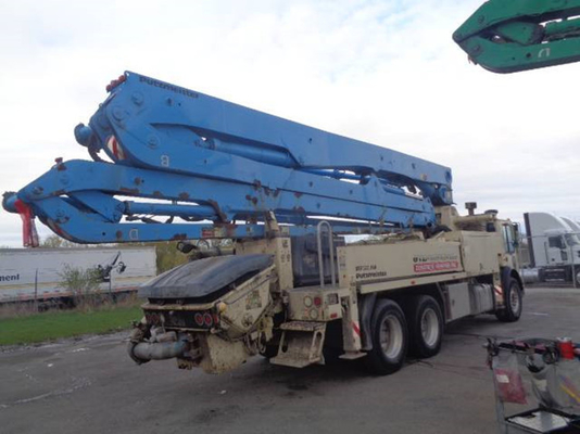 Camion articulé par 56m supérieur de pompe concrète de boom de la marque HB56K