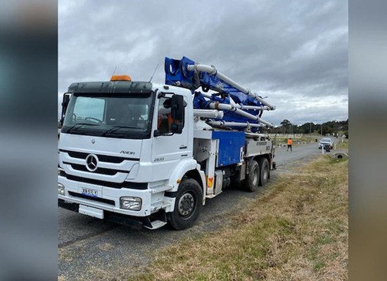 Camion articulé par 56m supérieur de pompe concrète de boom de la marque HB56K