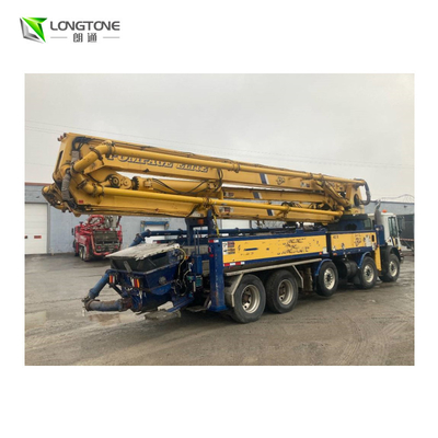 25T a utilisé le camion de pompe concrète a adapté 320L aux besoins du client